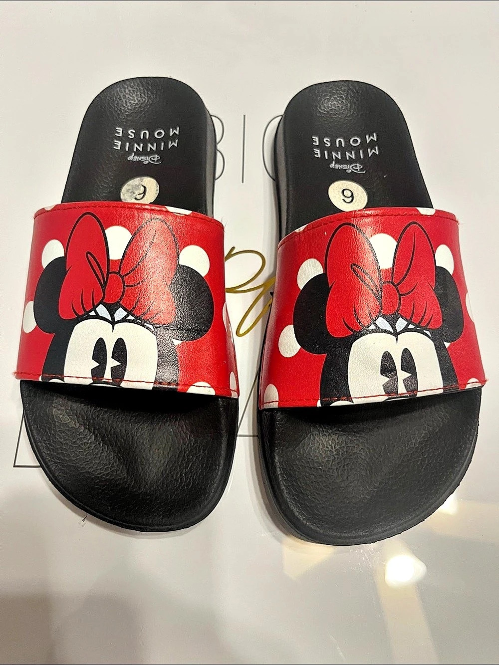Disney Minnie Mouse Red & Black Slide Sandals US 6 Like New